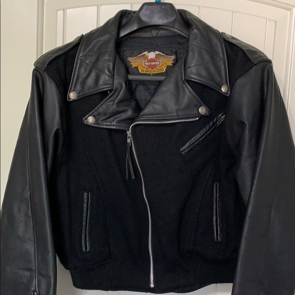 Harley Davidson women’s bomber jacket. L